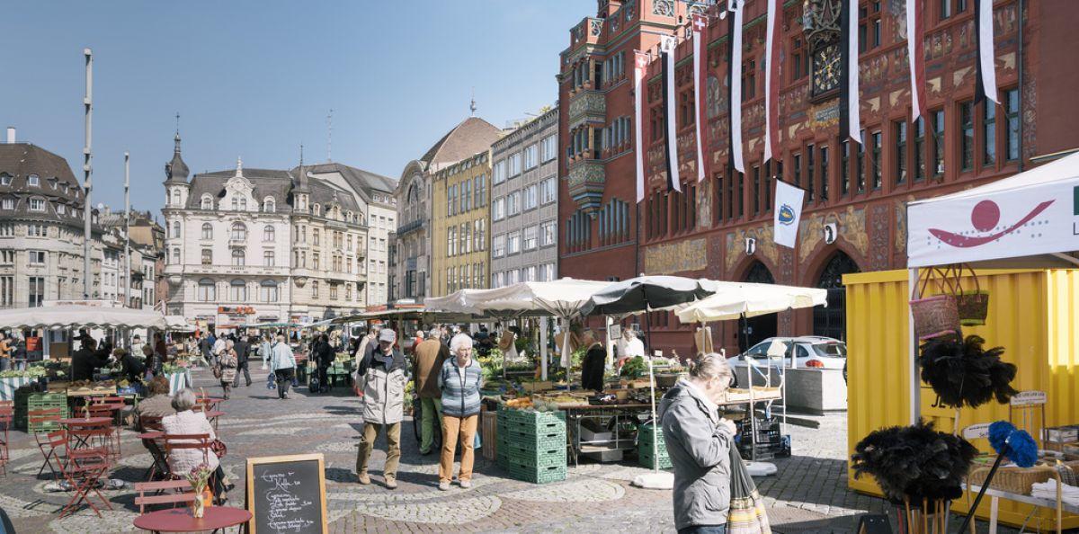 Schoenes Zimmer In Der City Basel Eksteriør bilde